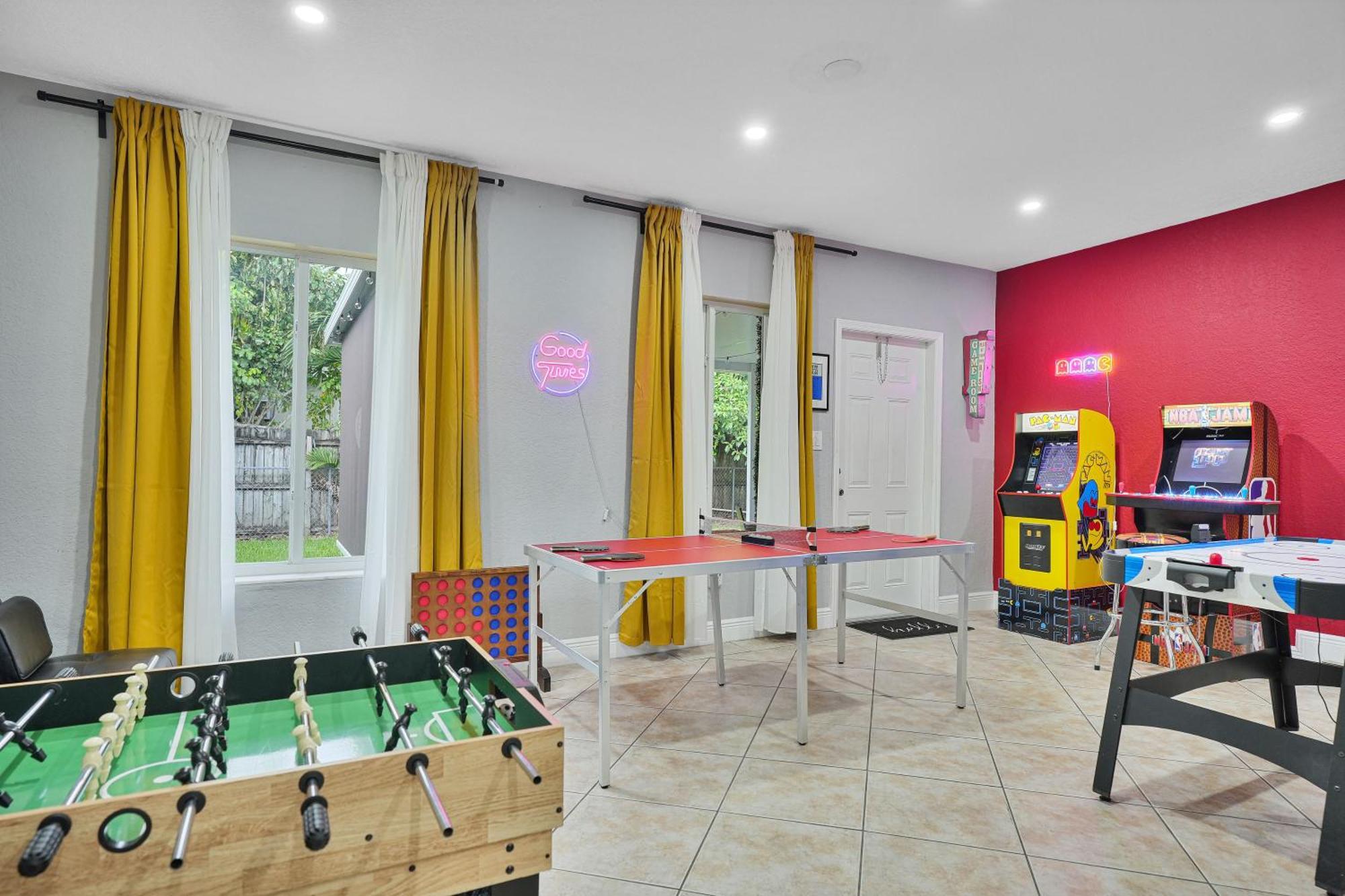 Escape Gameroom, Bar, Bbq, Spacious,King Bed, All Luxury Mattresses, Near Beach, 6 Blocks Away From Bars, Nite Clubs, Res, Shops Miami Exterior foto