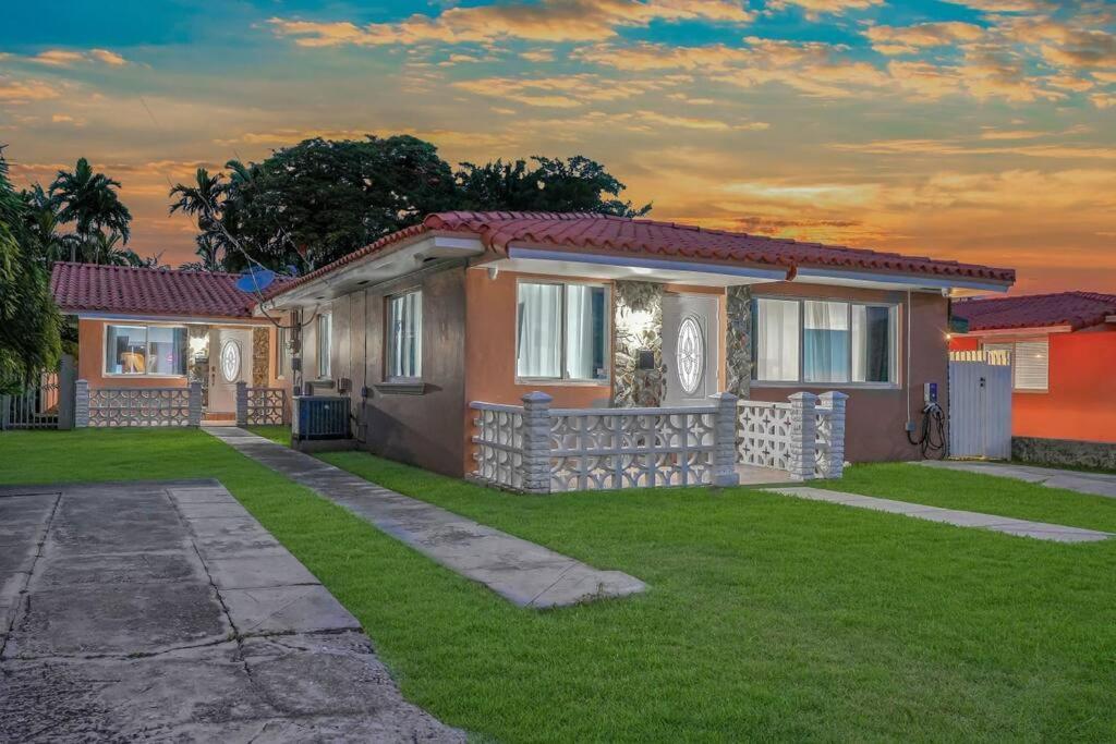 Escape Gameroom, Bar, Bbq, Spacious,King Bed, All Luxury Mattresses, Near Beach, 6 Blocks Away From Bars, Nite Clubs, Res, Shops Miami Exterior foto